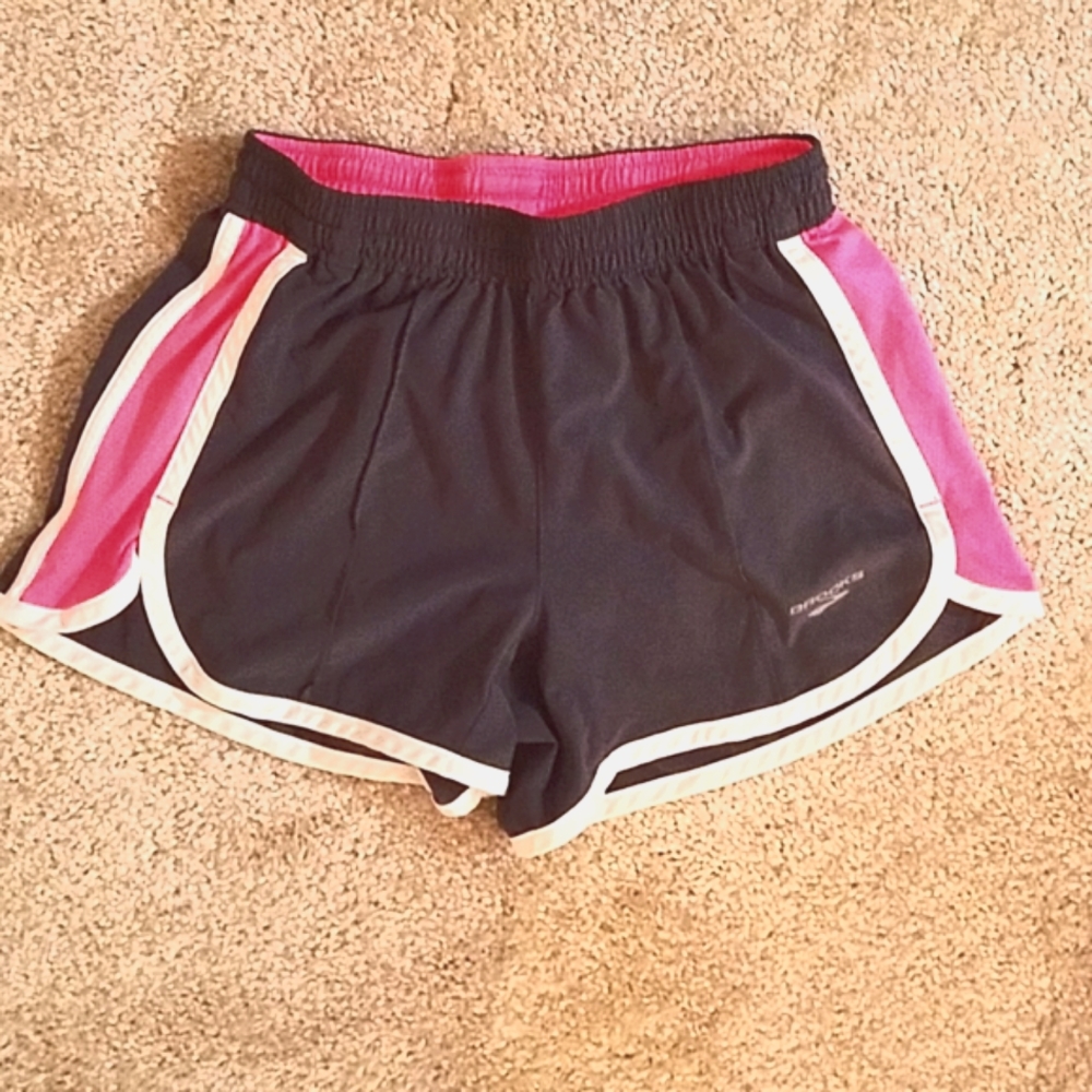 Women Brooks running shorts